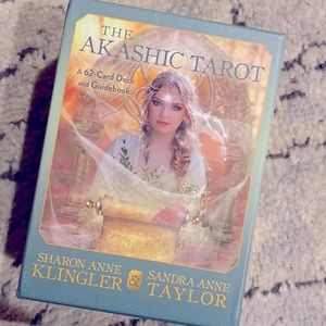 The akashic tarot deck
